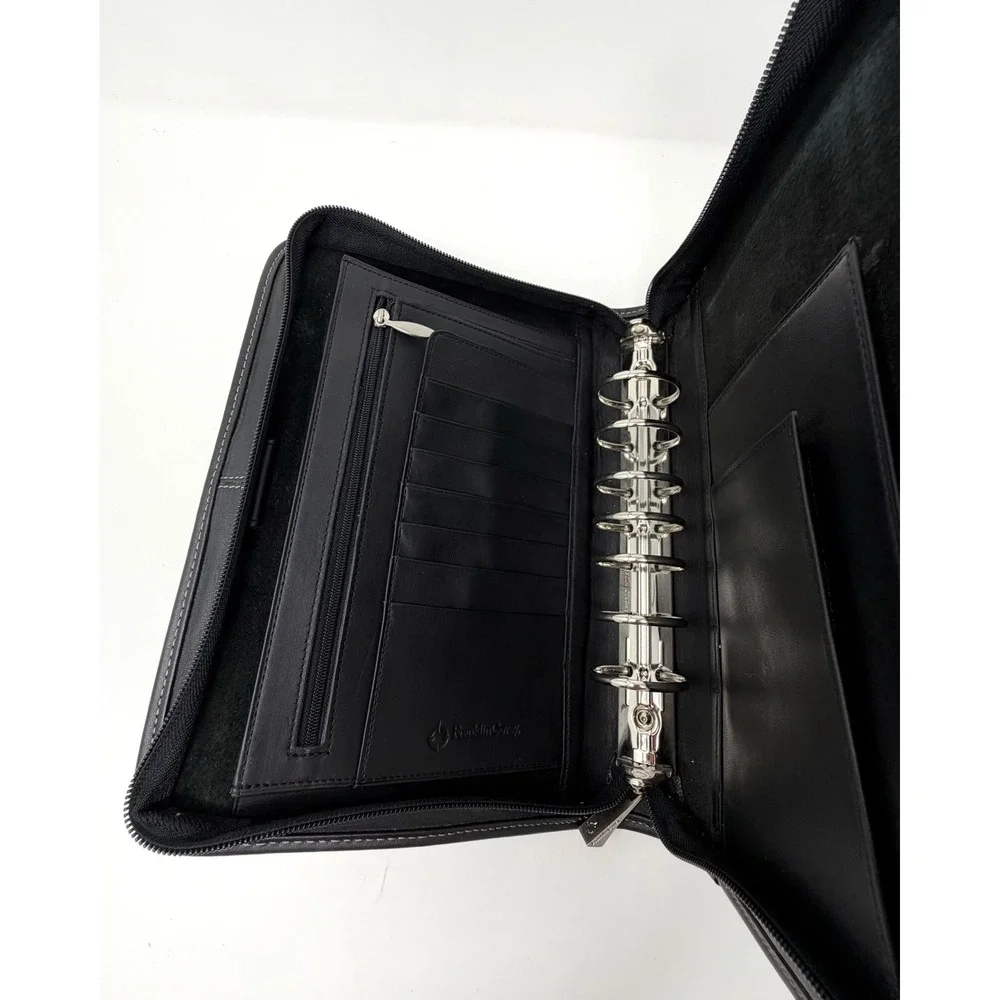 Franklin Covey Black Zip Around Planner Binder Organizer 1.5